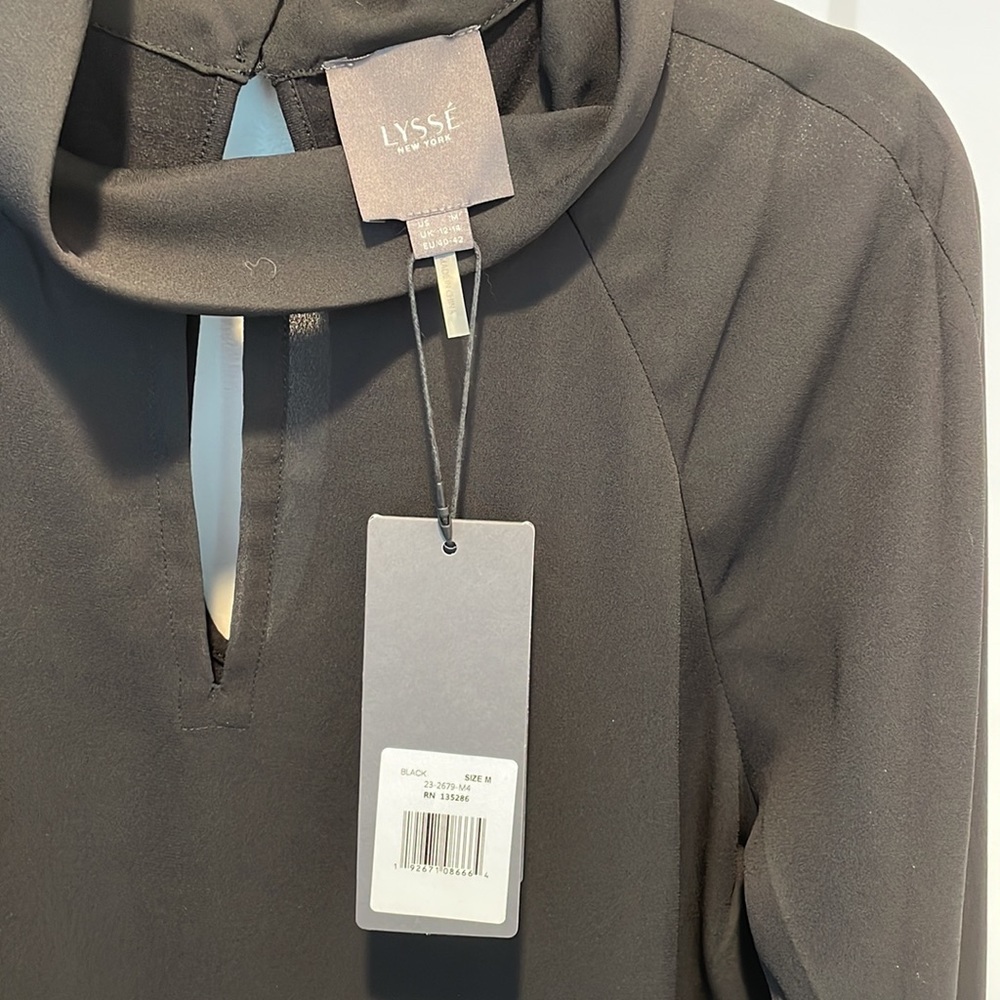 LYSSE Beautiful Black Top! NEW WITH TAGS- Size Medium - Picture 2 of 5
